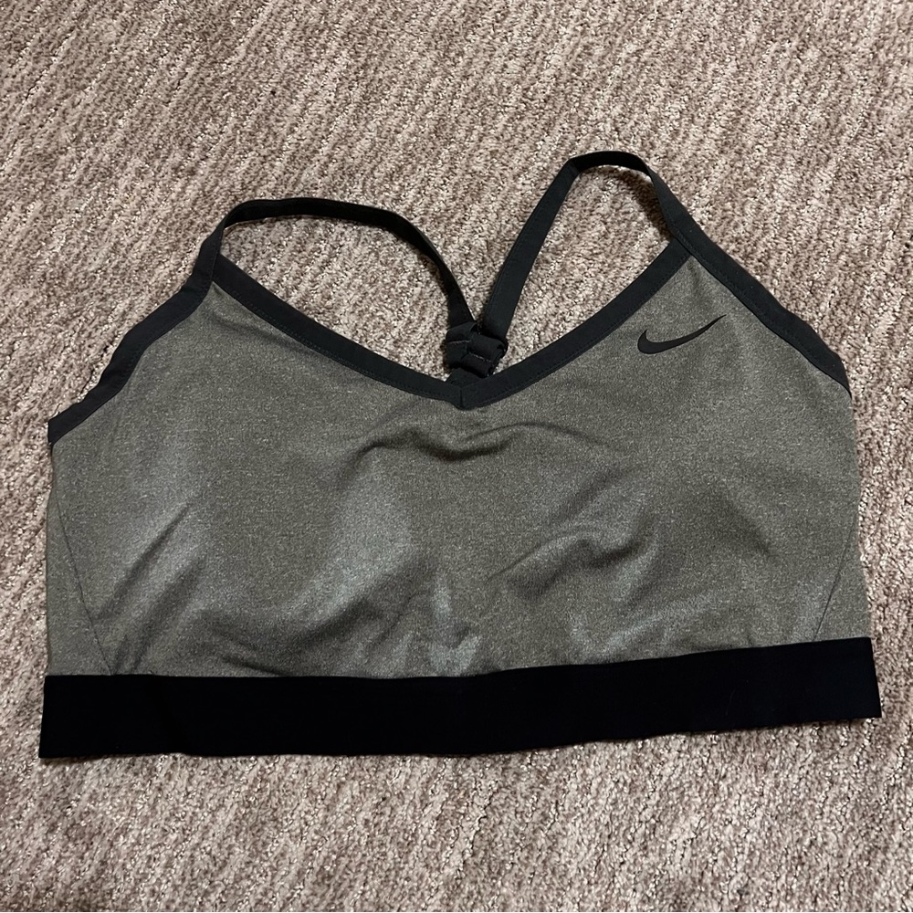 Nike Indy Women’s light support padded sports bra